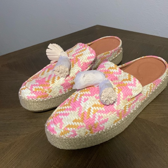 Kenneth Cole Sandals (J222) - Picture 2 of 9